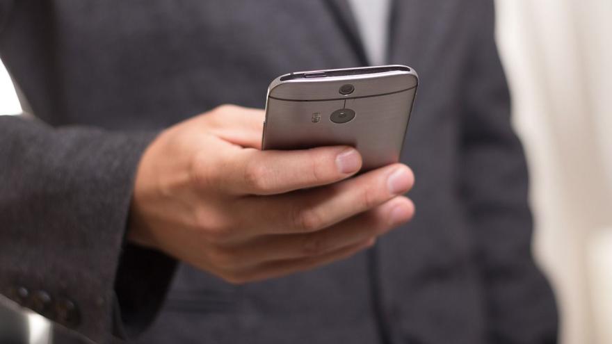 Handy gestohlen: Was tun, wenn das Smartphone weg ist?